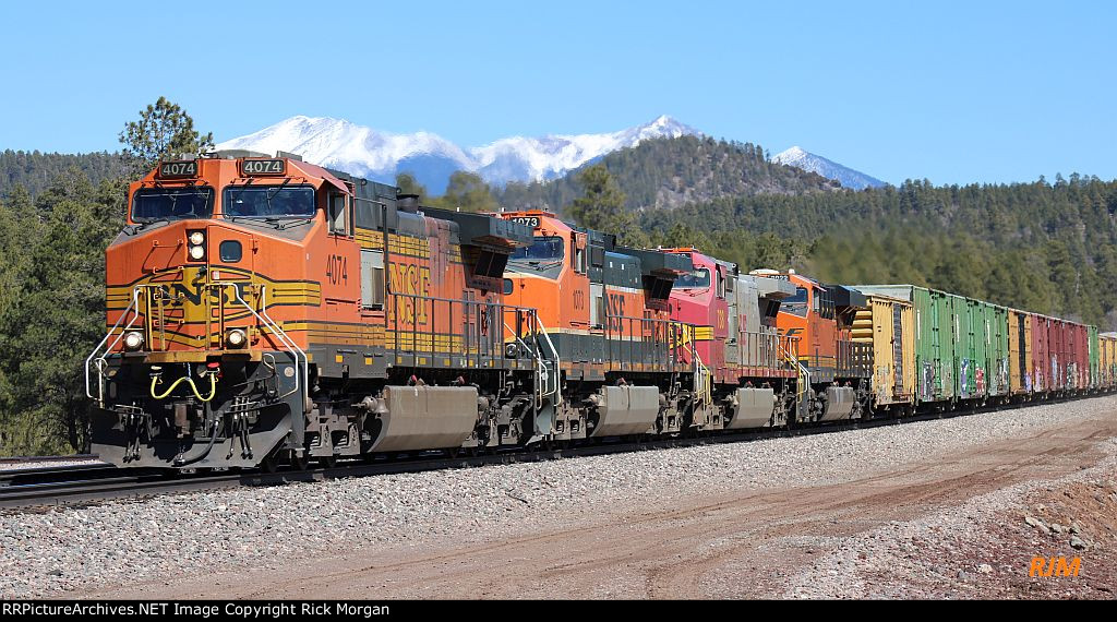 Westbound BNSF freight at Maine